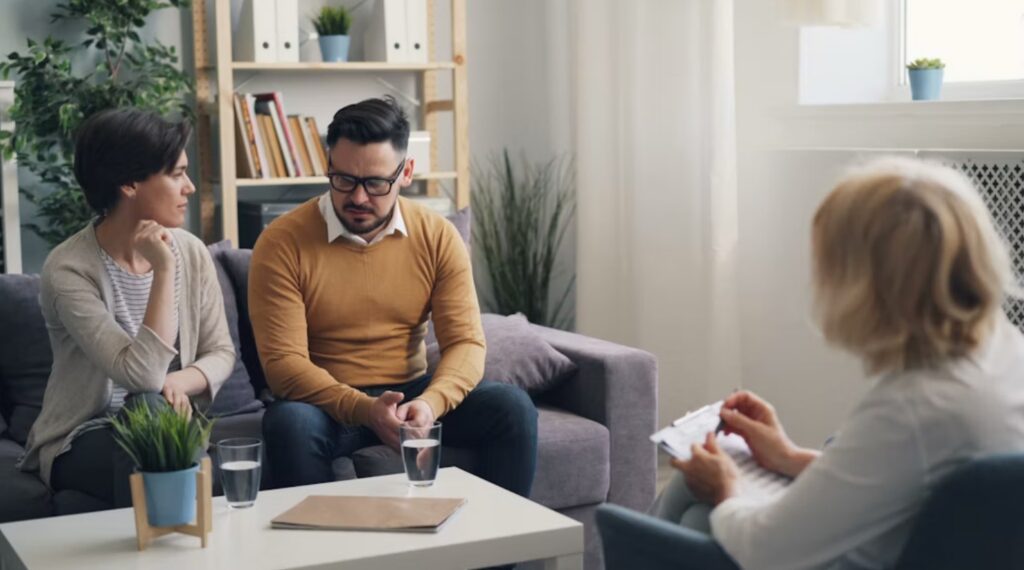 From Crisis Care to Long-Term Recovery for Couples: Who Helps After Rehab? Couple Rehabs